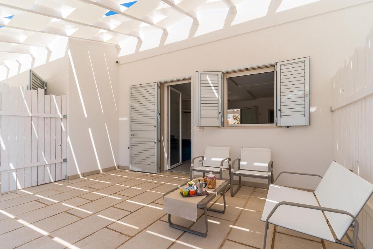 Residence Jolly Mare Torre Lapillo Exterior foto